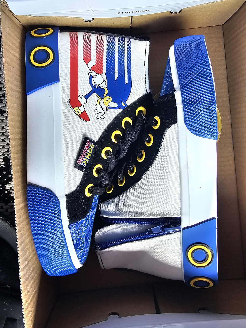 Sonic Kids High-Top Sneakers in Blue and White